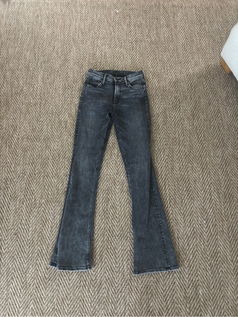 MOTHER Women's Flare Jeans in Washed Black